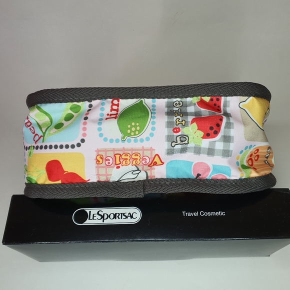 Lesportsac Boxed Travel Cosmetic Bag NWT - plus FREE GIFT - Picture 4 of 4